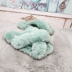 Aspen Girls shearling sandals